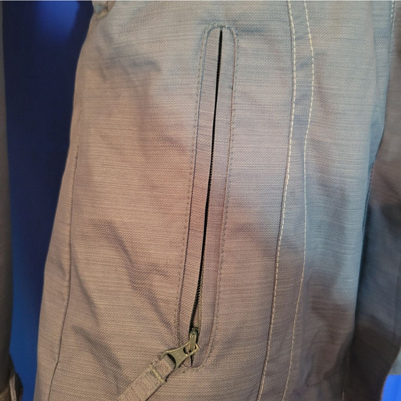Women's Columbia Jacket Small Gray - Picture 6 of 11